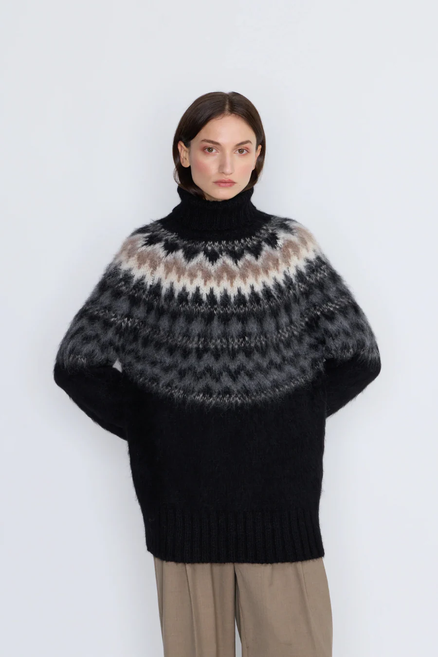 Andean Sweater Black - Image 3