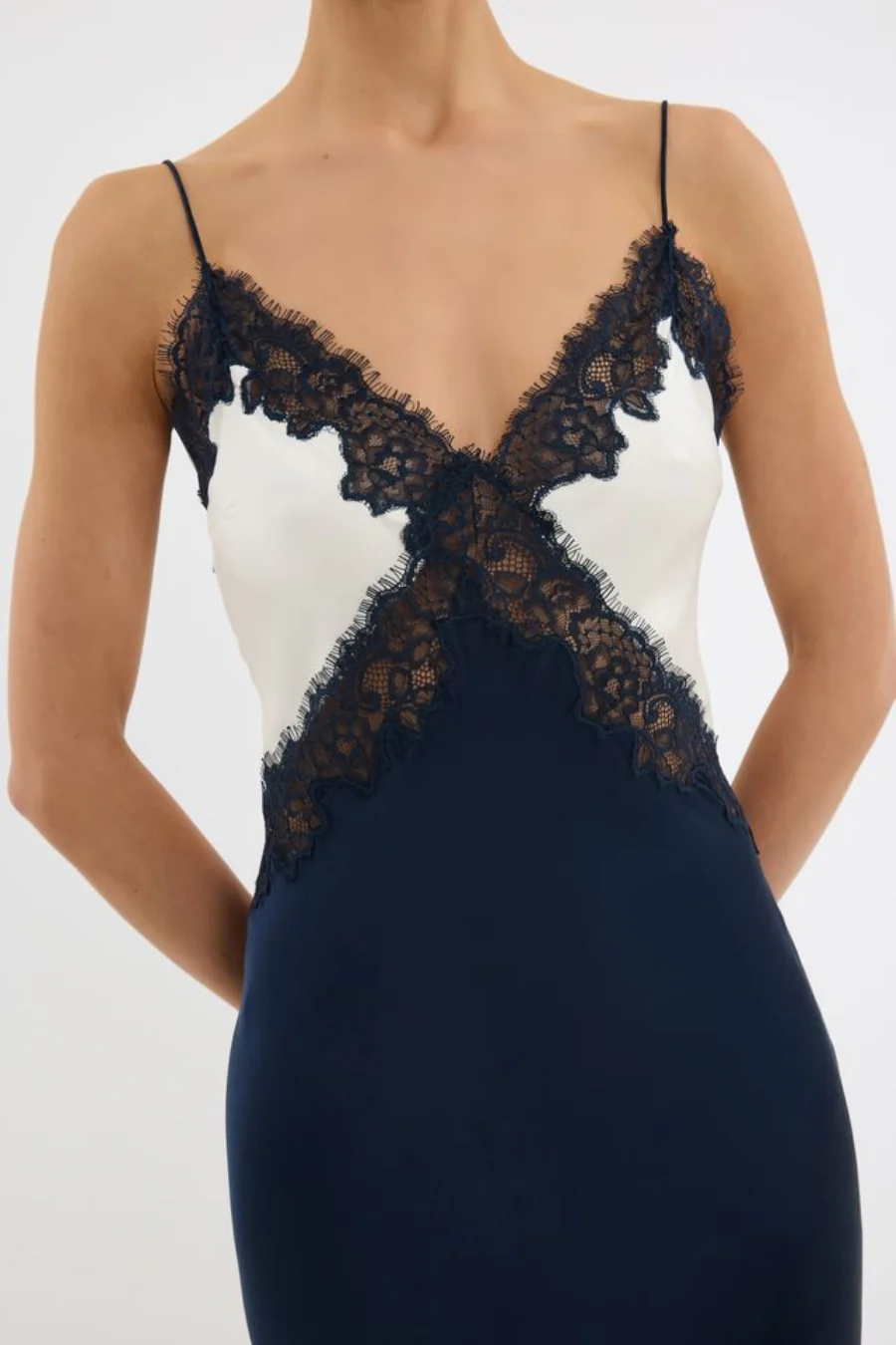 Aumoe Maxi Cream/Navy Dark - Image 3