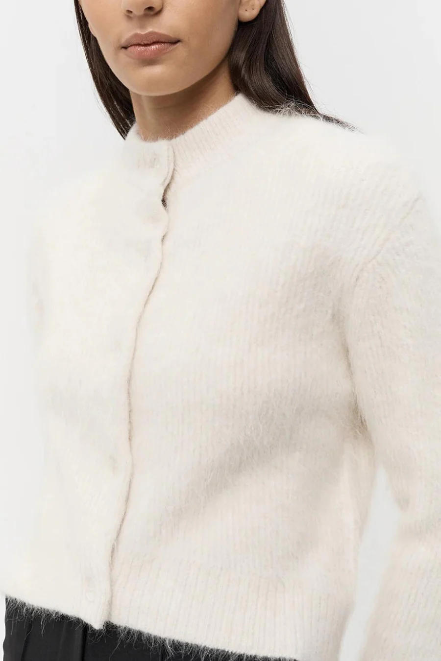 Beaujolais Fluffy Alpaca Cardigan White - Image 4