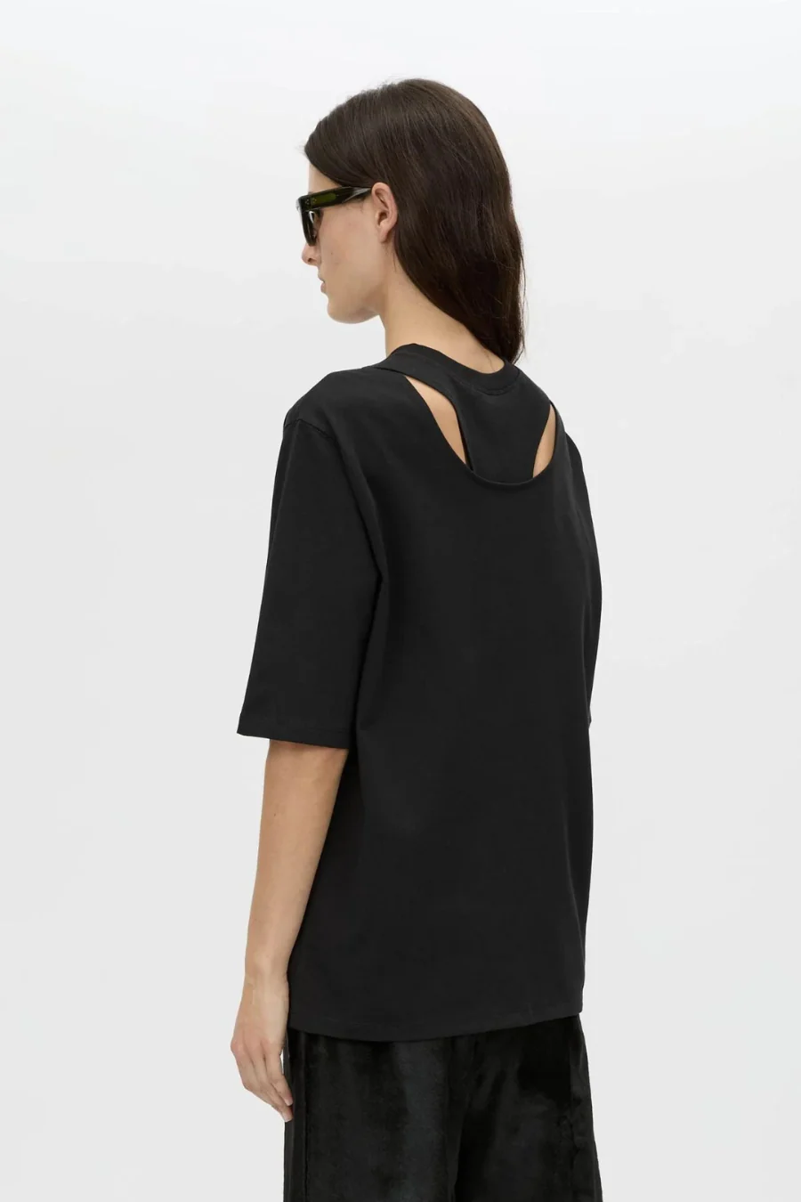 Briar Cut Out Tee Black - Image 2