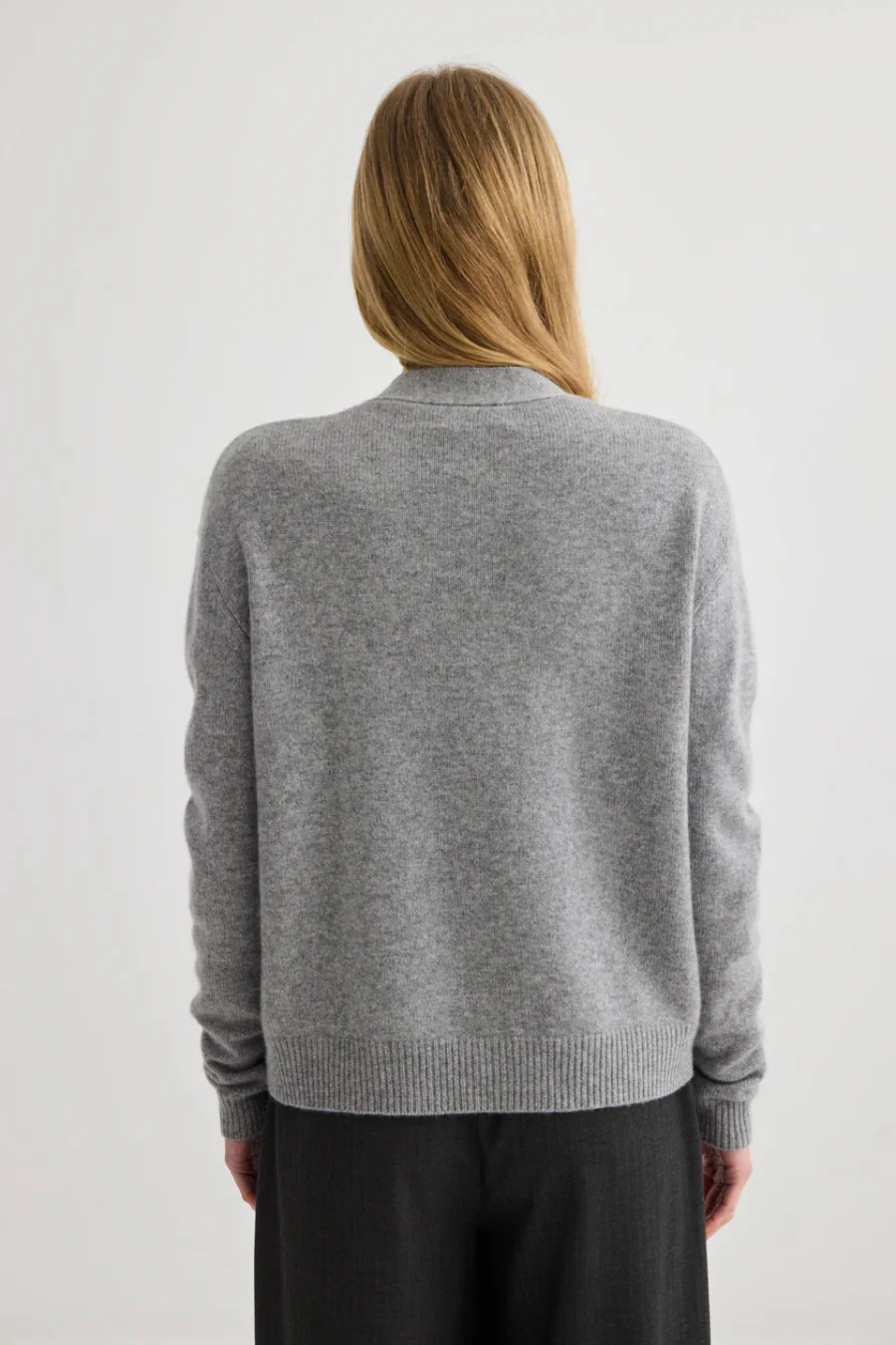 Cashmere V-Neck Cardigan Grey Marle - Image 4