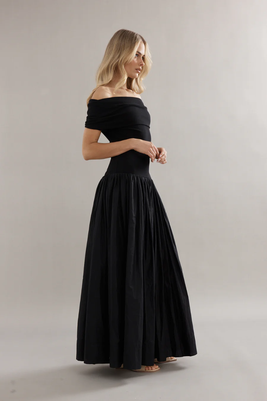 Elsa Dress Black - Image 2