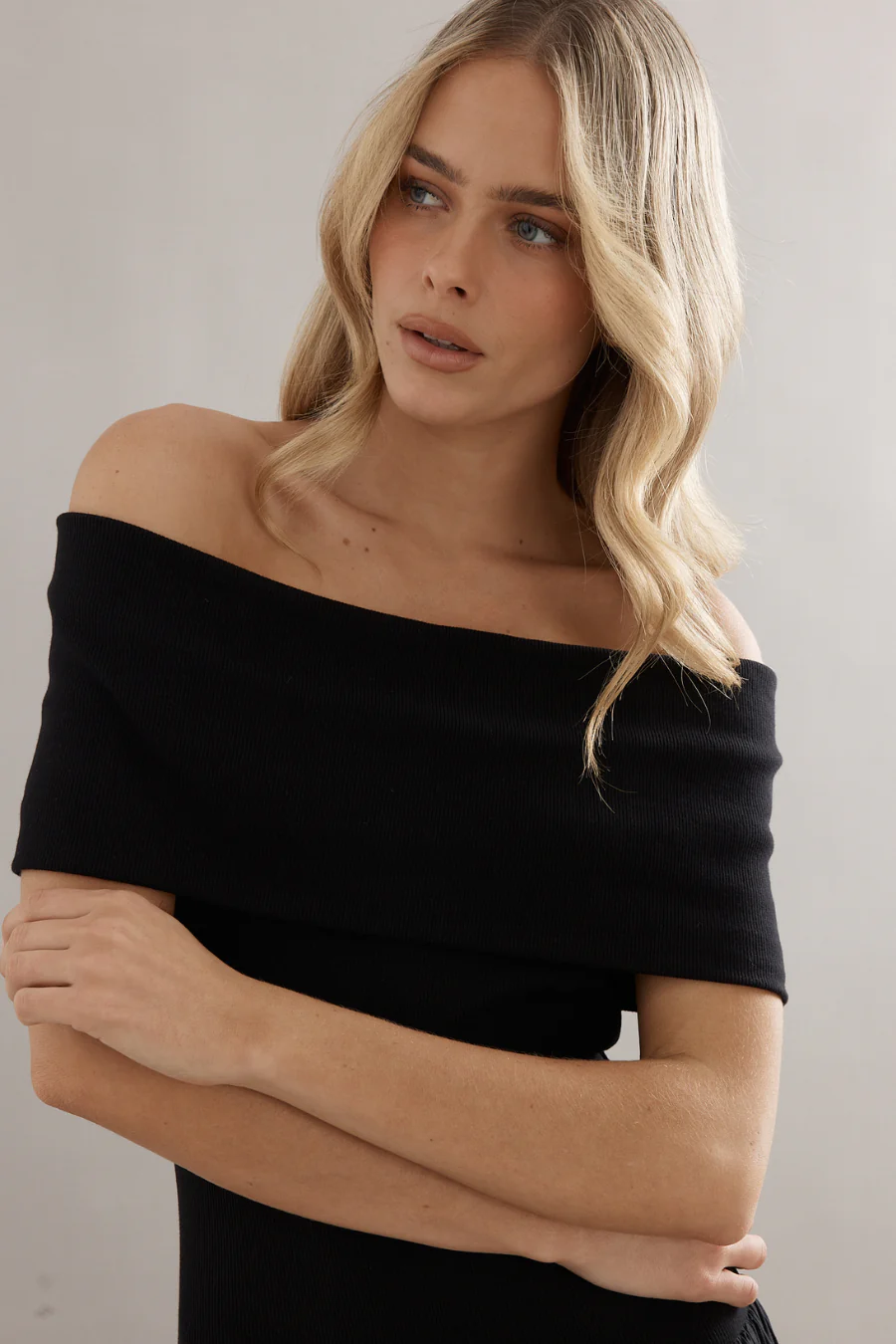 Elsa Dress Black - Image 4