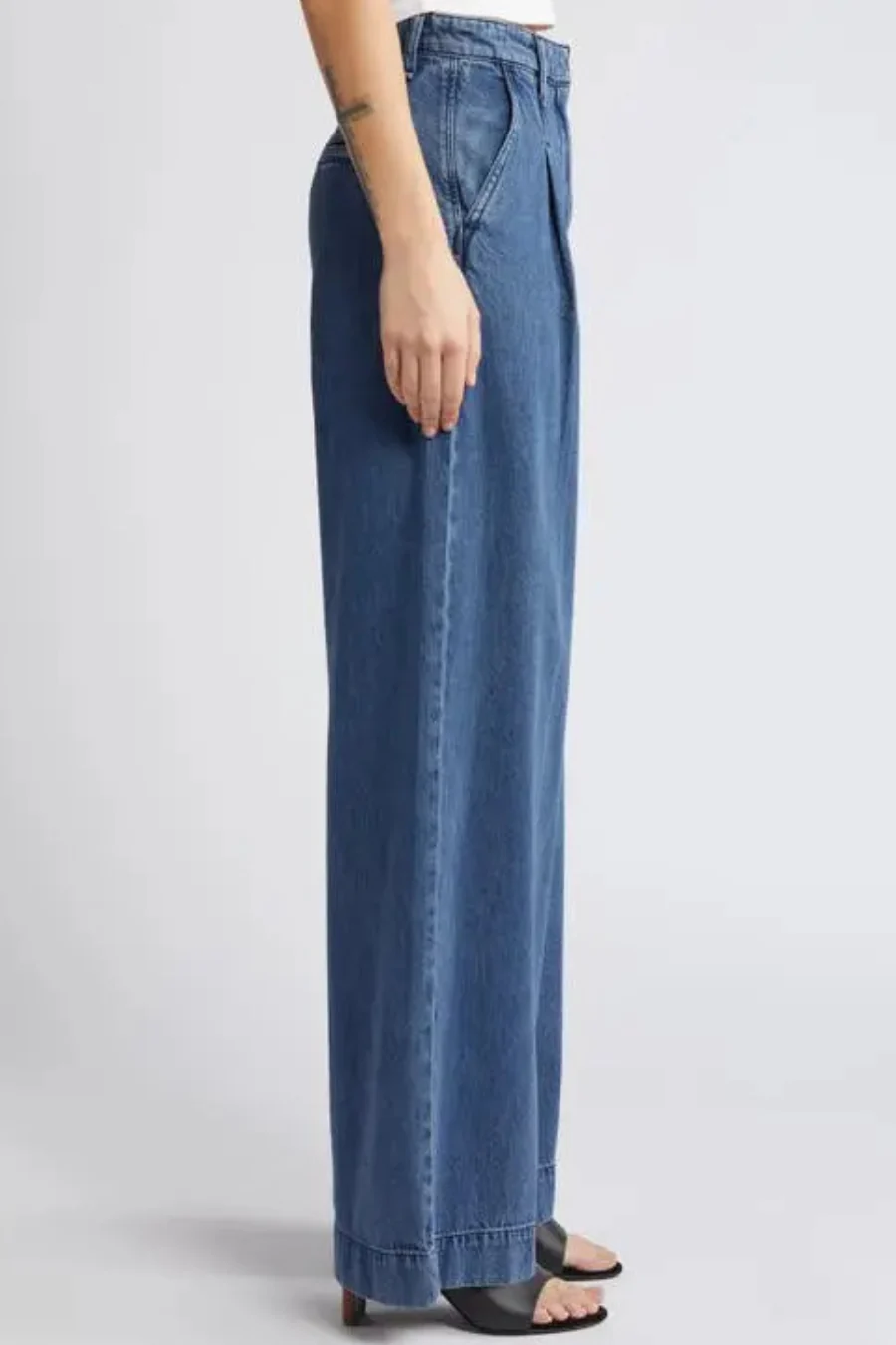 Featherweight Abigale Pleated Pant Stark - Image 2