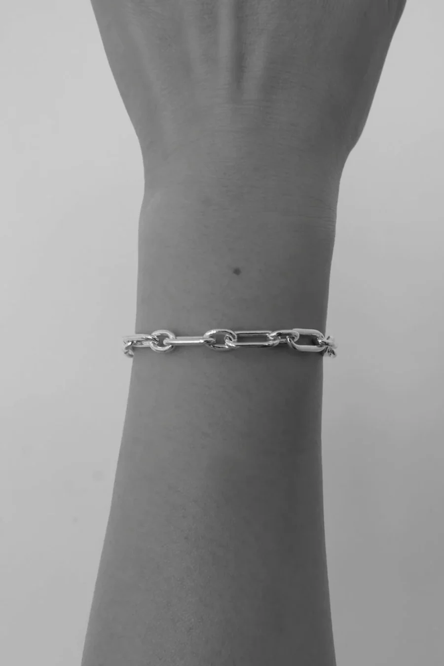Figaro Paperclip Bracelet Gold Plated 19cm - Image 3
