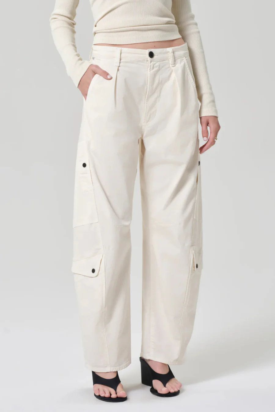 Flight Pant Plaster - Image 4