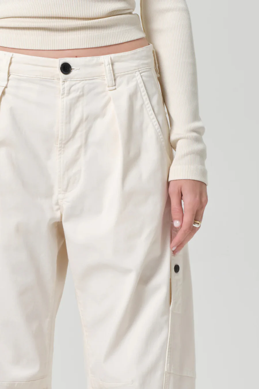Flight Pant Plaster - Image 5