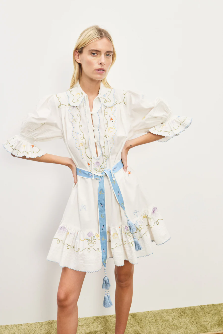 Giulia Embroidered Mini Dress Cream - Image 4