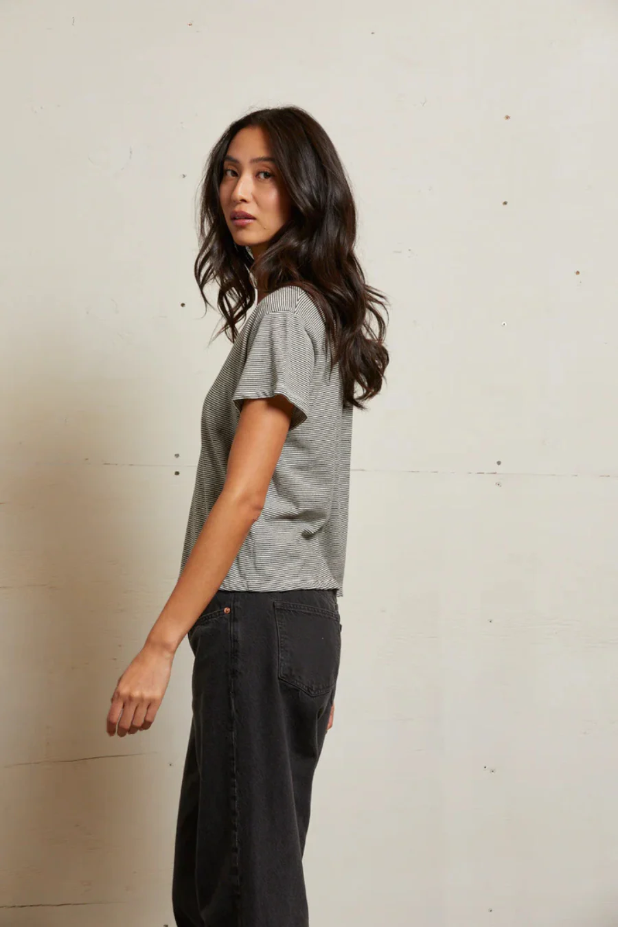 Hendrix Cotton Boxy V Neck Tee Ivory/ Black Stripe - Image 2