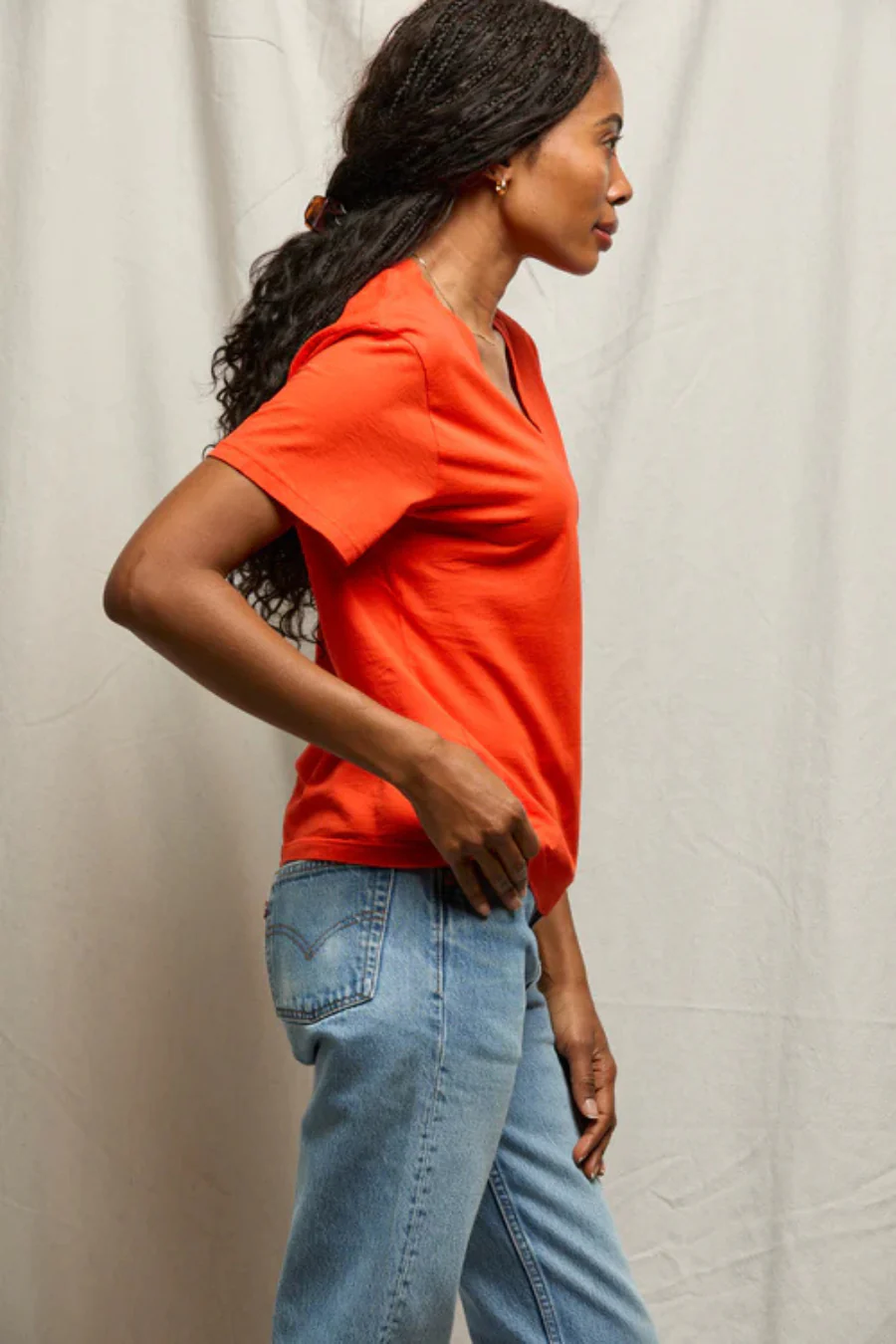 Hendrix Cotton Boxy V Neck Tee Tomato - Image 2