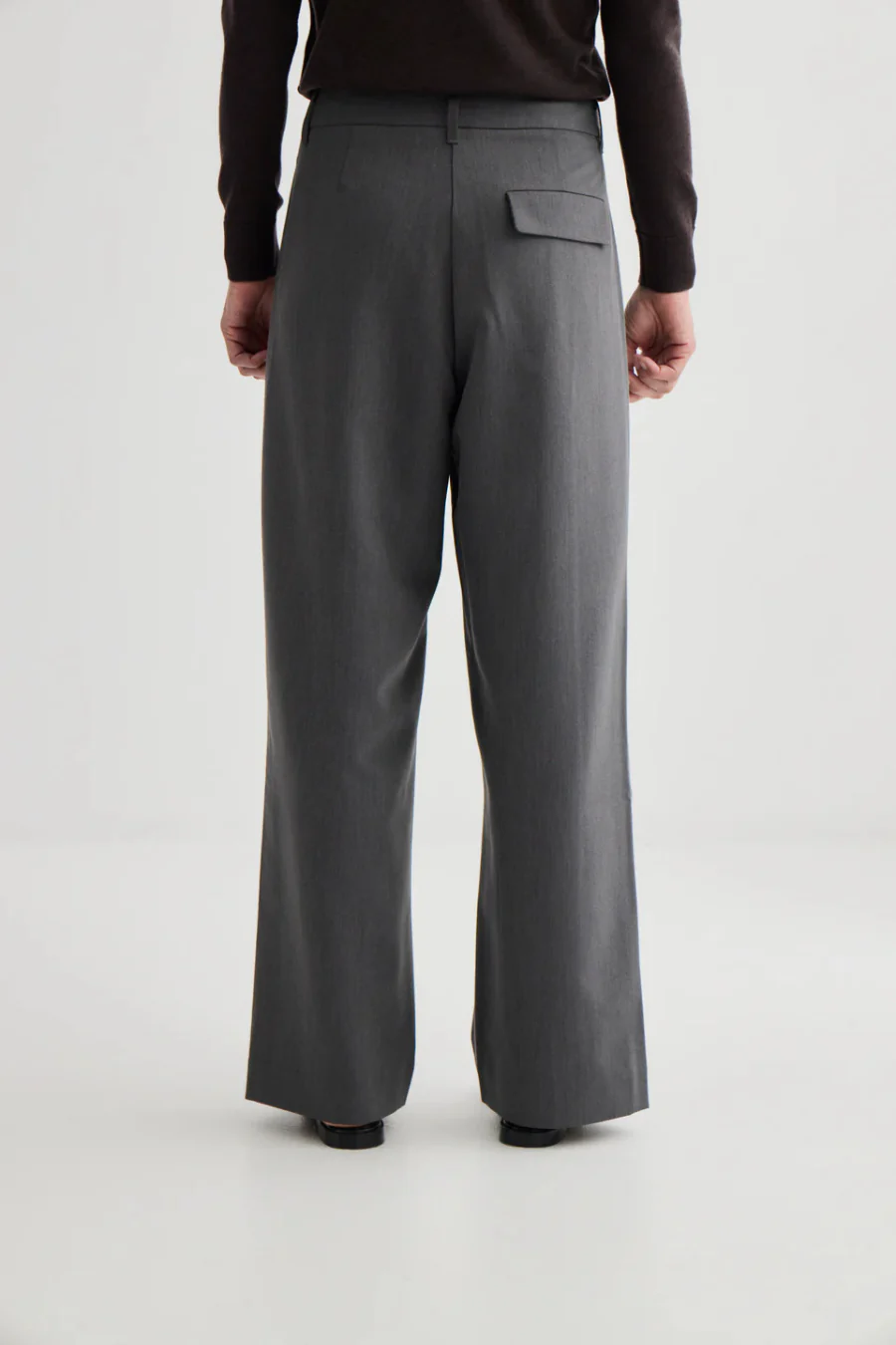 Invert Pleat Trouser Pewter - Image 3