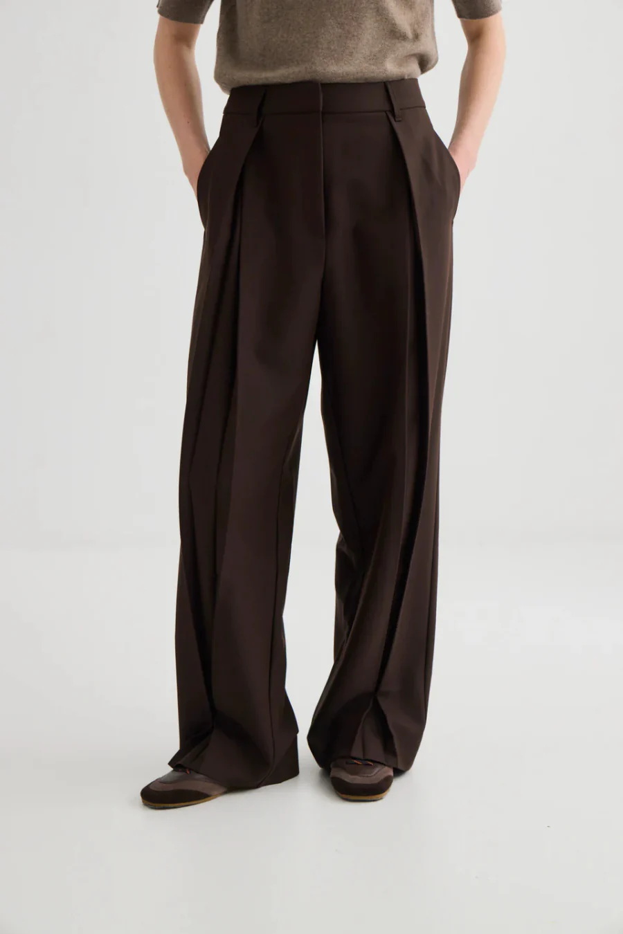 Invert Pleat Trouser Truffle - Image 3