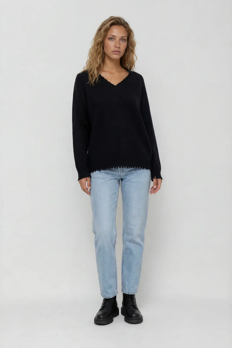 Jessie V-Neck Sweater Black - Image 3