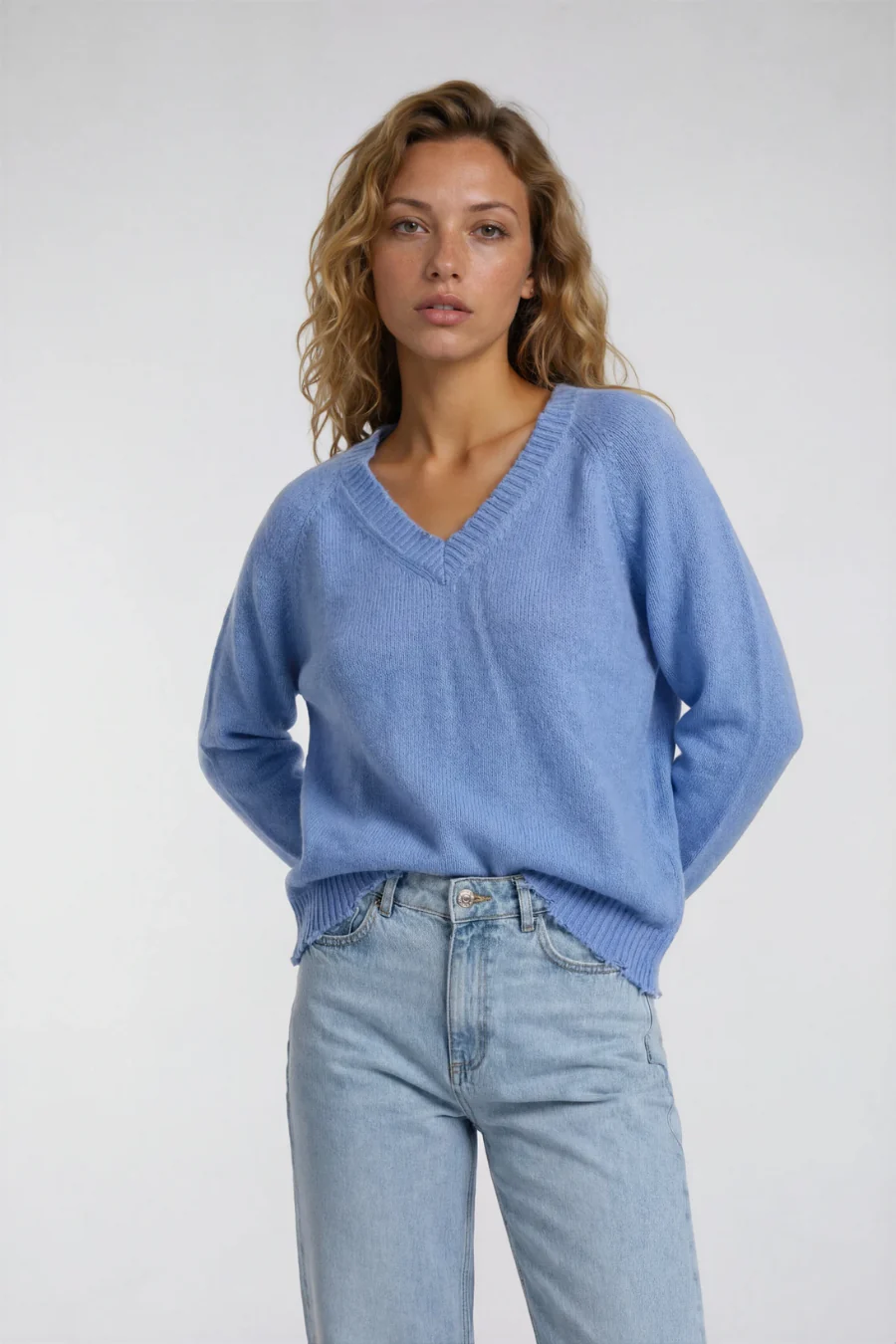 Jessie V-Neck Sweater Blue