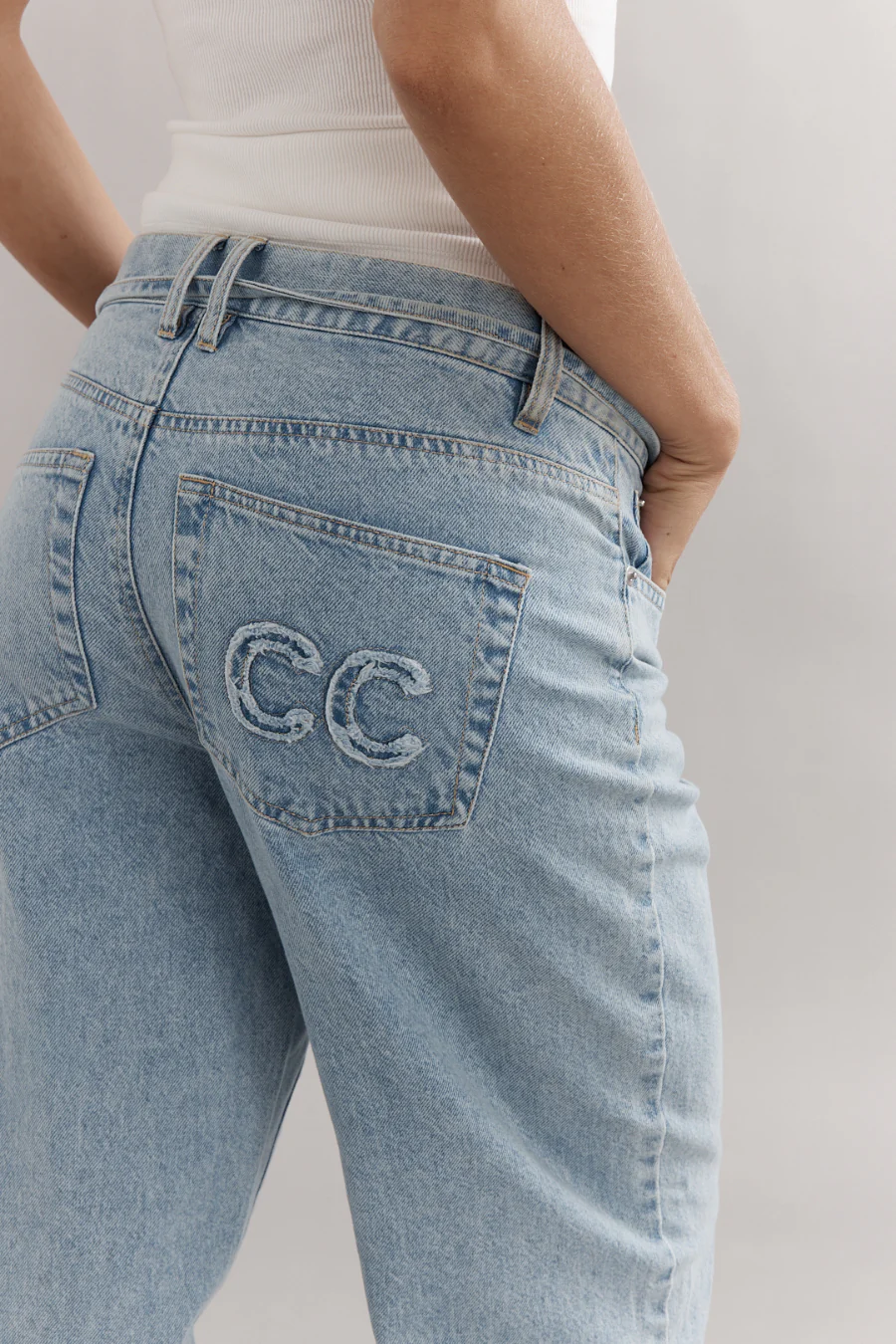 Leo Low Rise Jean Light Blue - Image 5