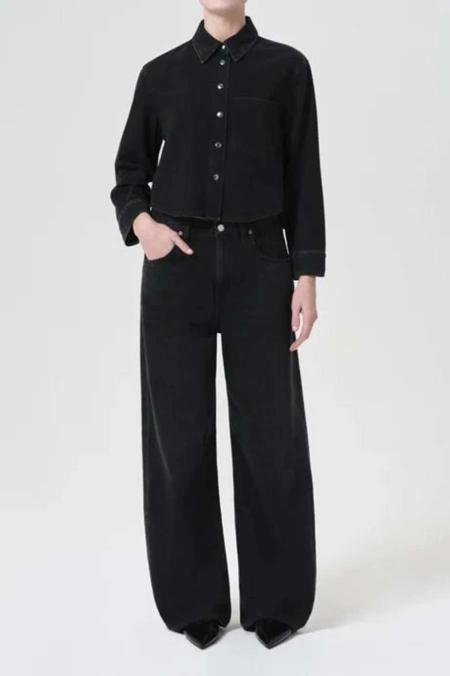 Low Curve Jean Black Tar