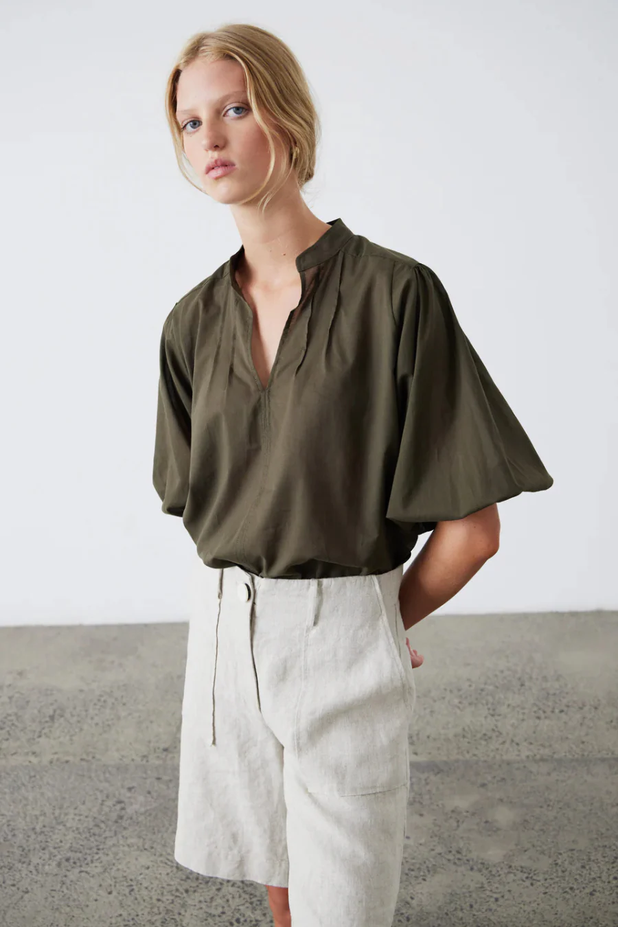 Maddie Blouse Khaki - Image 3