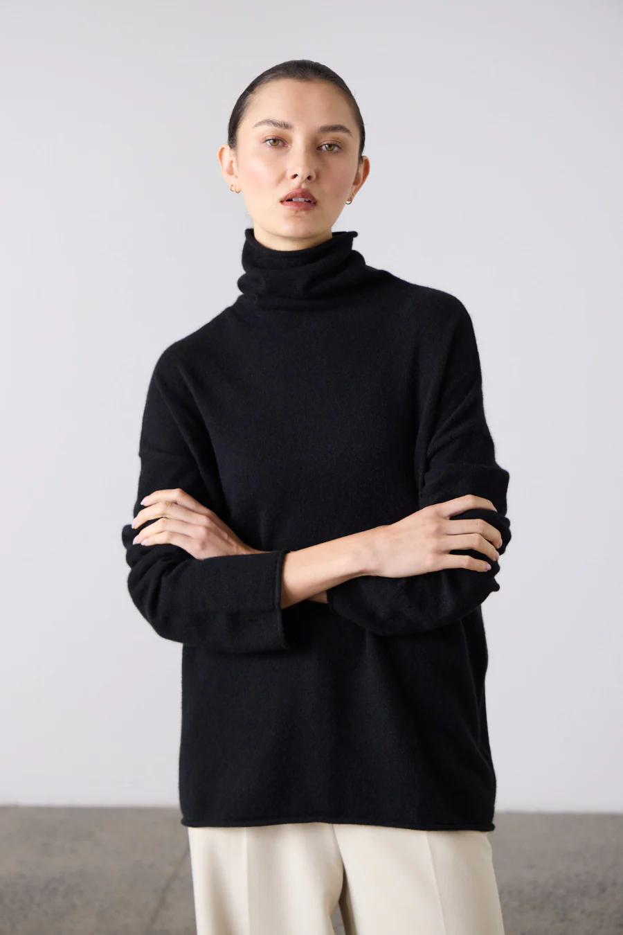 Mara Funnel Neck Black