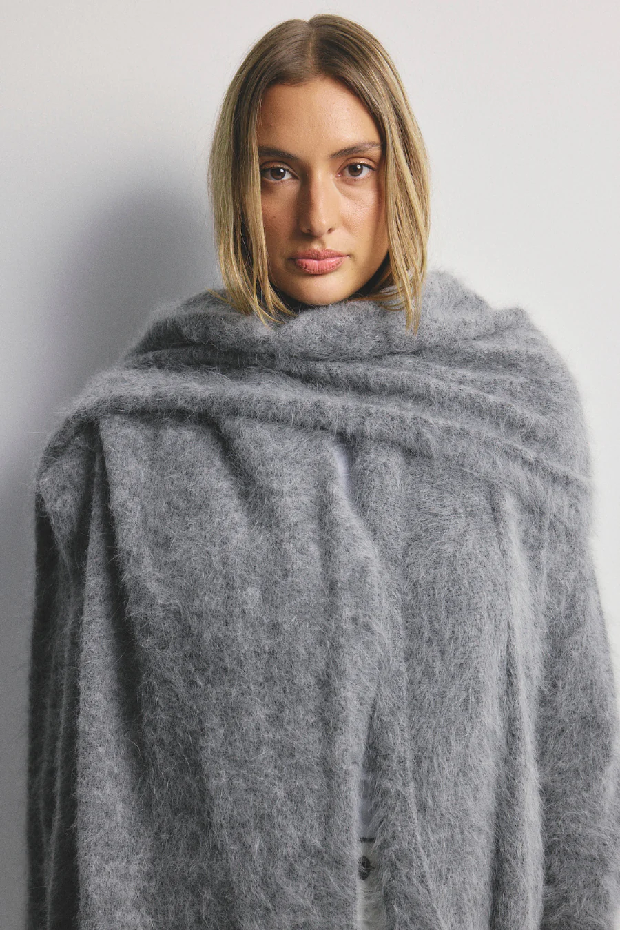 Mia Scarf Light Grey - Image 3