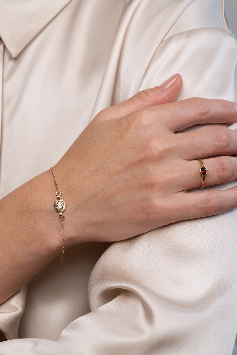 Mon Petite Stacking Ring Gold Oval Garnet - Image 3