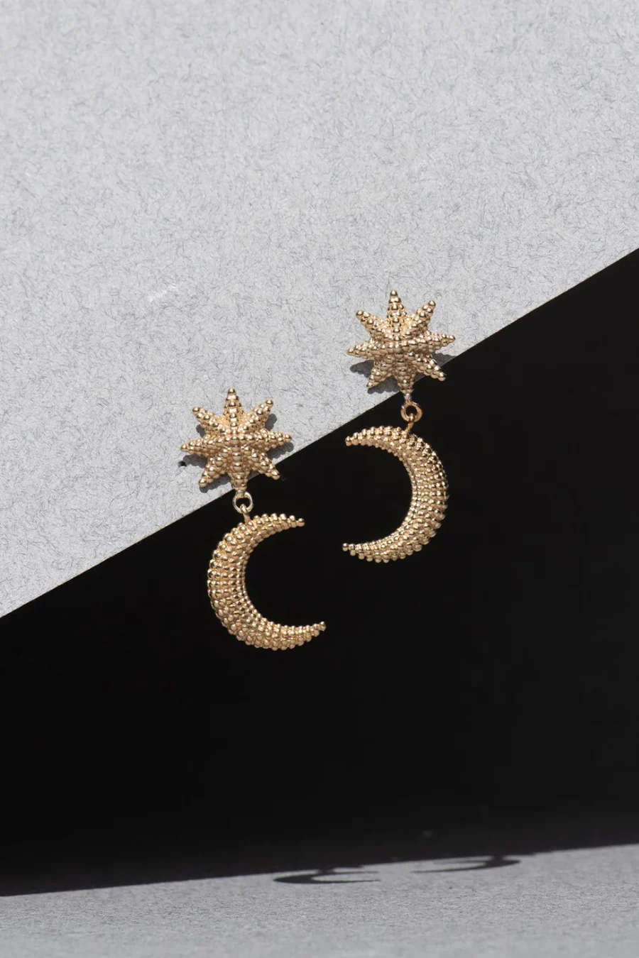Moonlight Earrings Gold - Image 3
