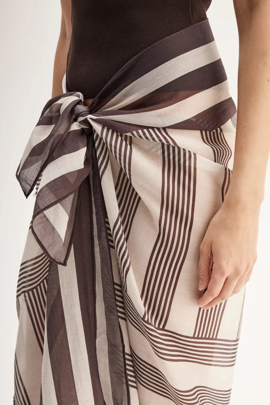 Pierre Sarong Chocolate - Image 2