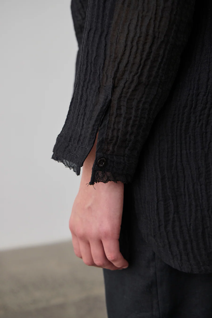 Relaxed Linen Shirt Black - Image 3