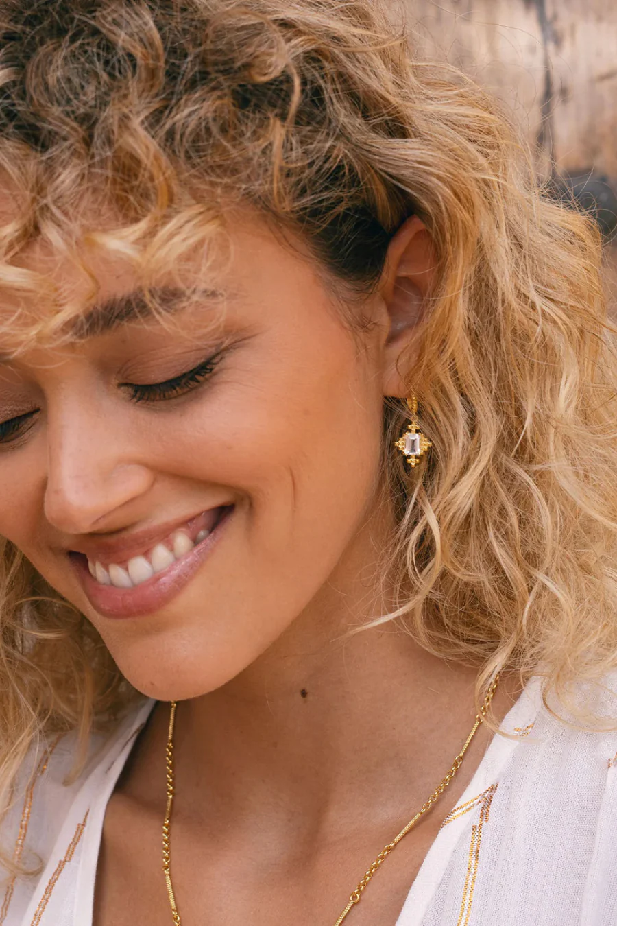Reya Earrings Gold With White Topaz - Image 2