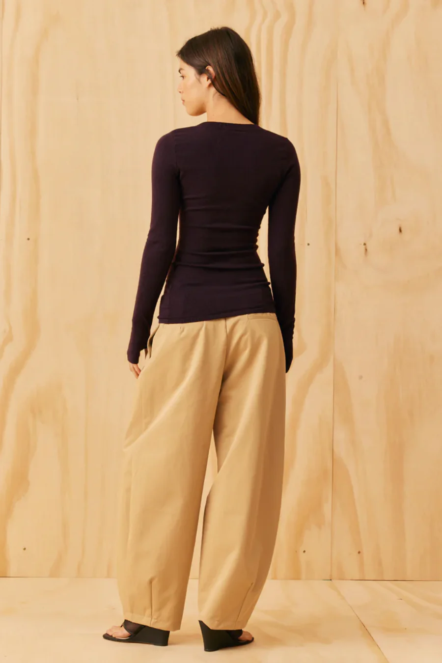 Rockie V-Neck Long Sleeve Java - Image 3