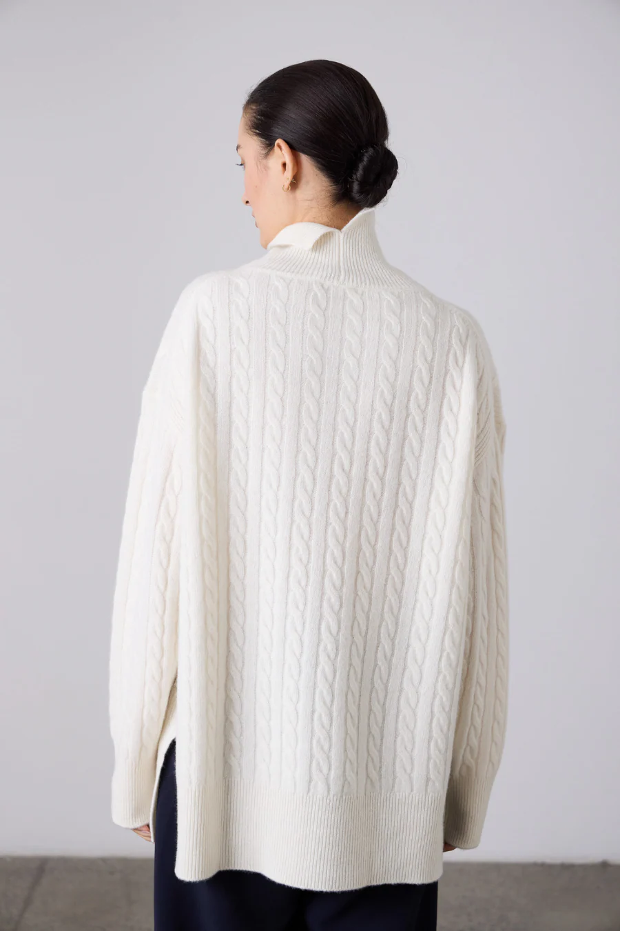 Slouchy Cable Knit Sweater Cream - Image 5