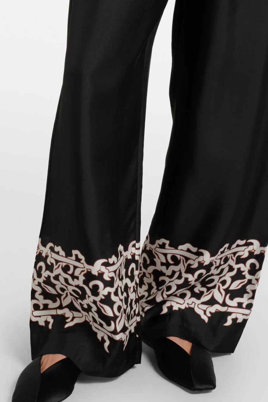 Sundia Pant Black - Image 4