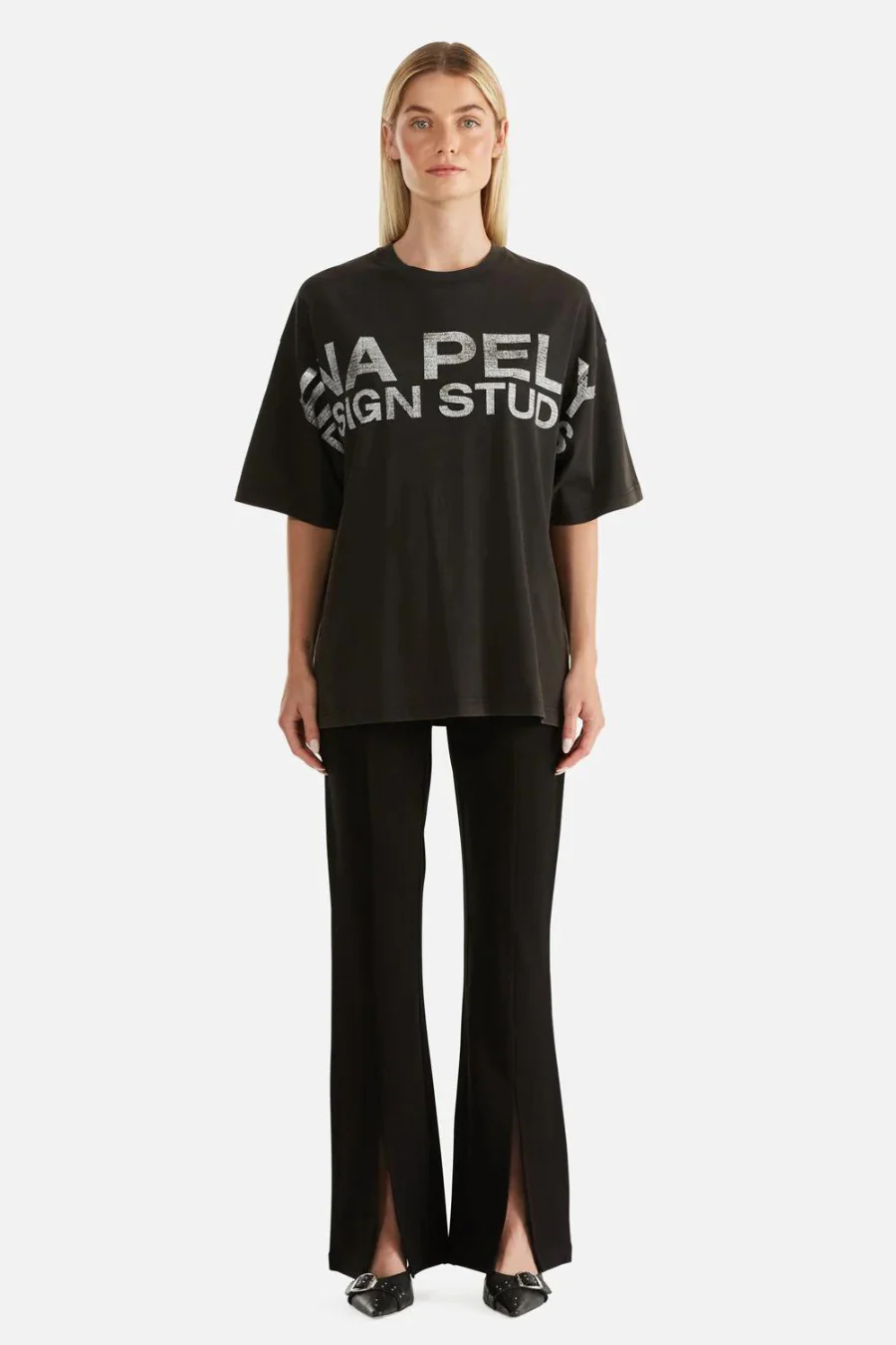 Supersize Logo Tee Vintage Black