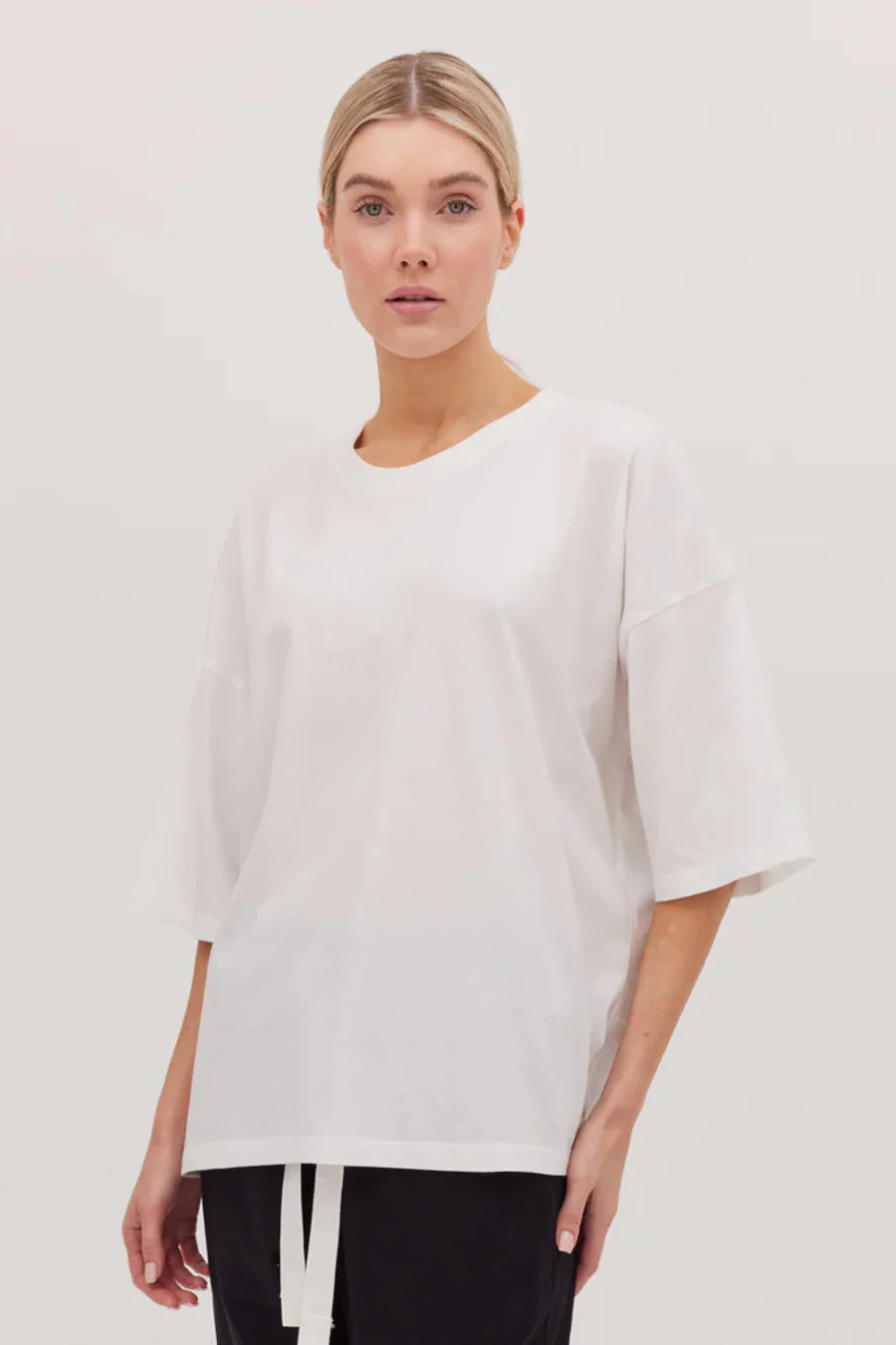 The Oversized Tee White - Image 3