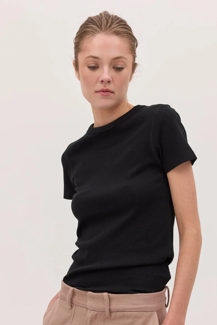 The Ribbed Tee Black - Image 2