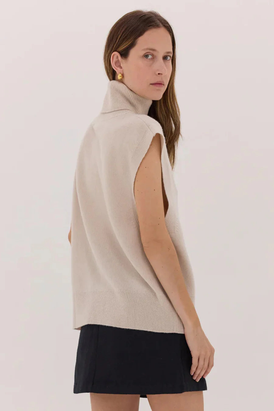The Roll Neck Vest Jasmine - Image 3
