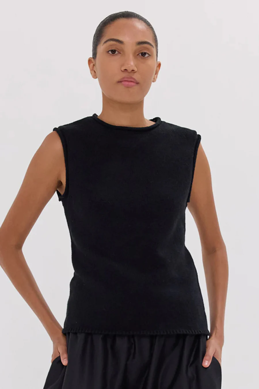 The Rolled Edge Tank Black - Image 3