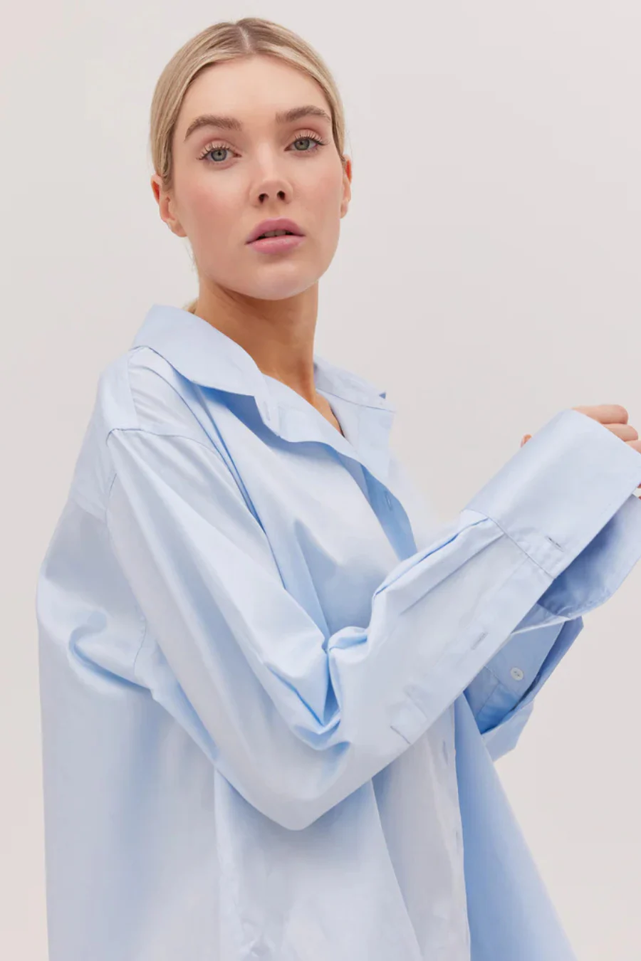 The Split Back Shirt sky - Image 3