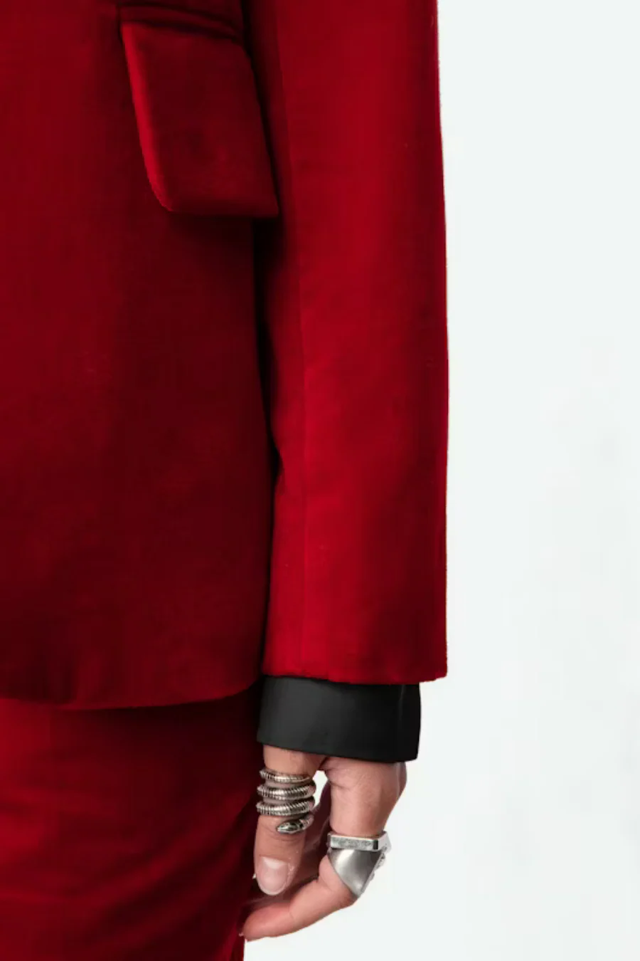 Vavy Velvet Blazer - Image 4