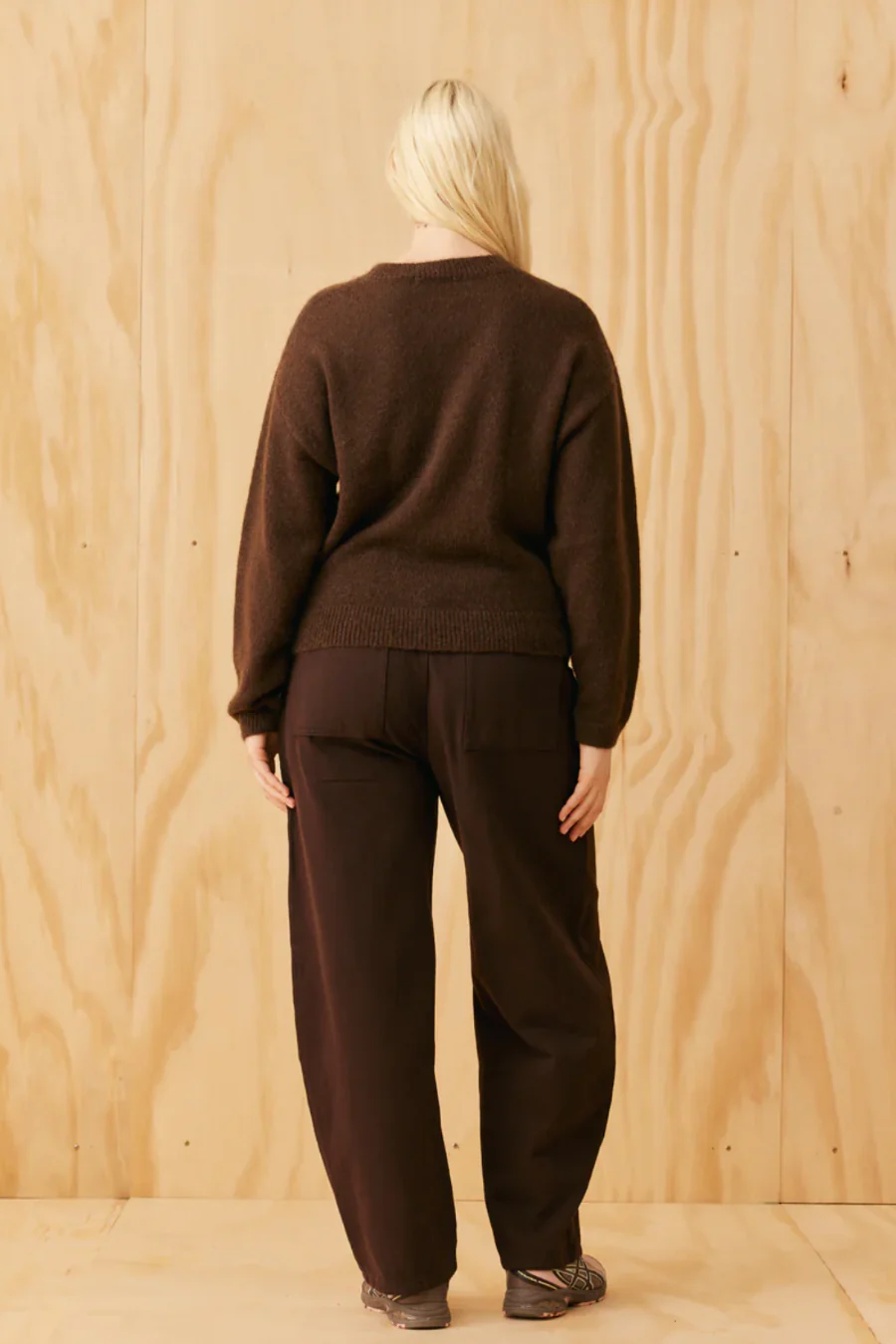 Velma Sweater Cocoa Flowers - Image 4