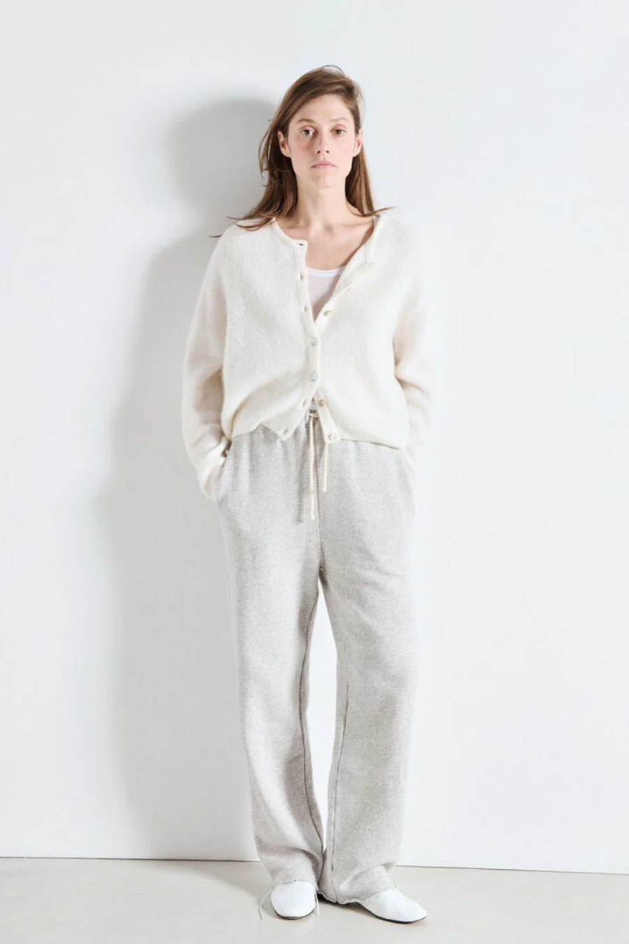 Vitow Cardigan White - Image 3