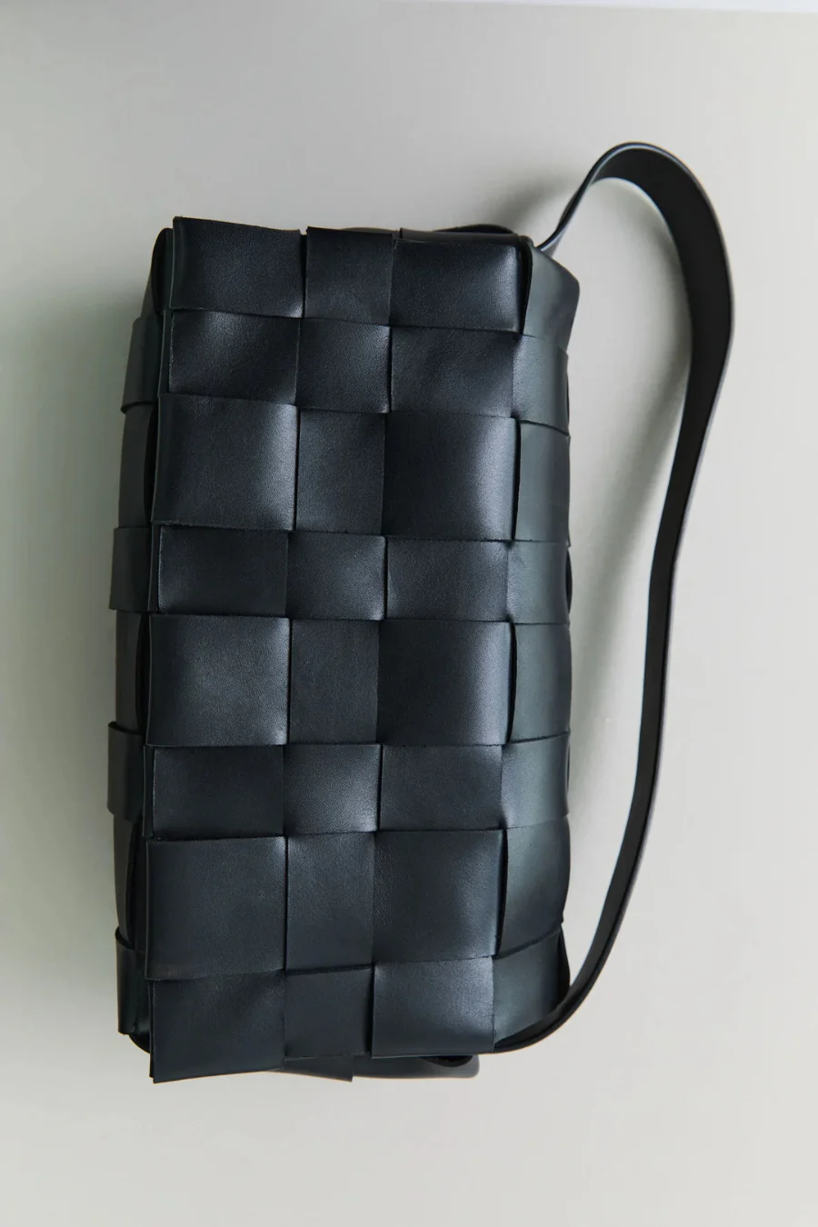 Woven Envelope Mini Tote Black - Image 2
